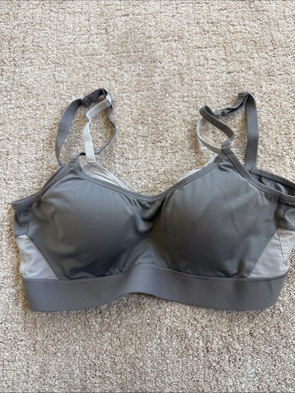 Natori gravity contour underwire sports bra size 36C